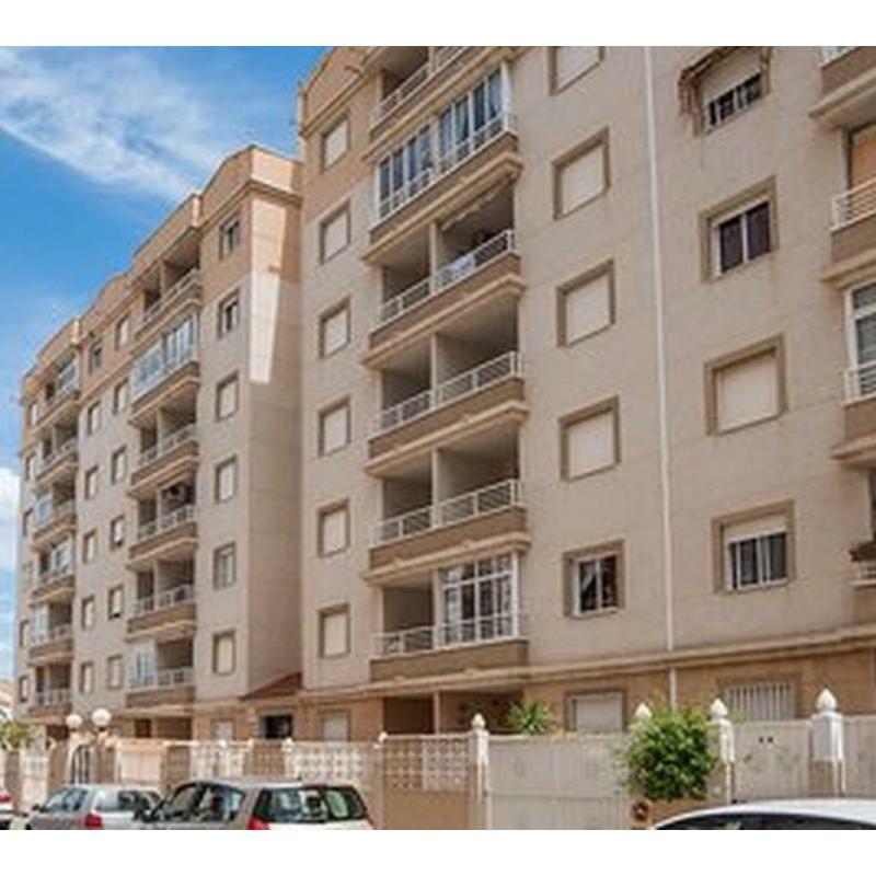 Torrevieja, appartement lumineux, piscine,wifi, 15 min plage