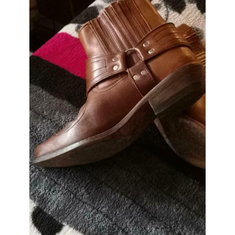 boots