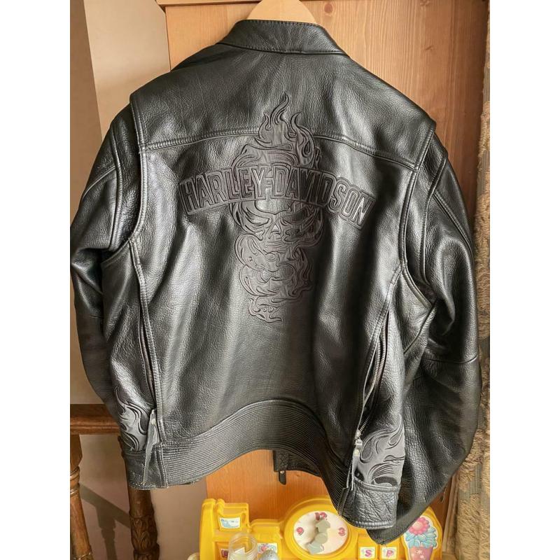 Veste de moto en cuir Harley Davidson à vendre