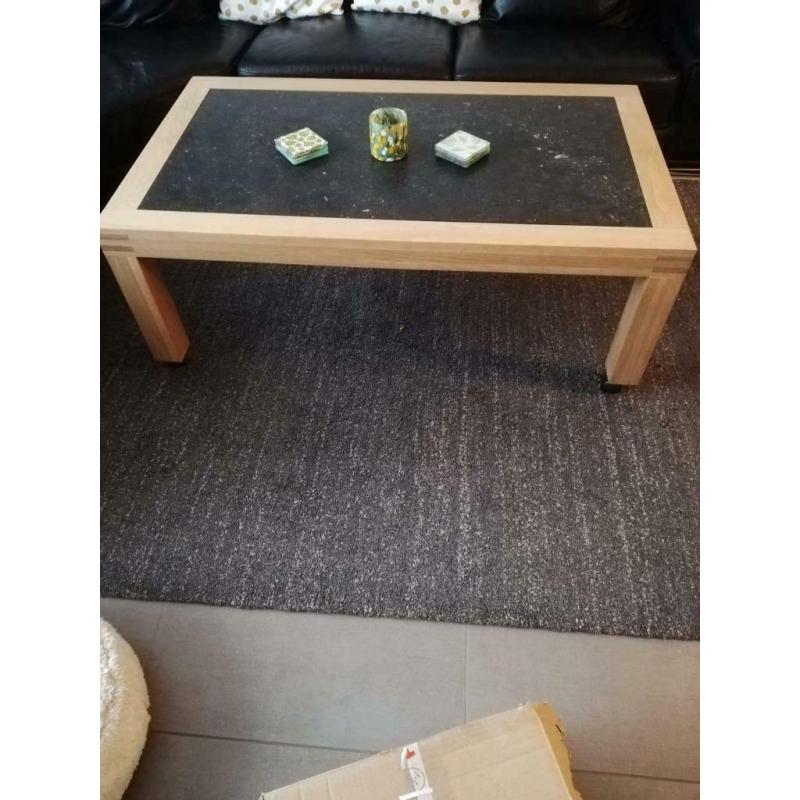 Eetkamer met salontafel