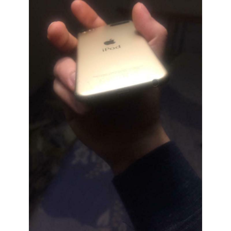 ipod gold in goede staat