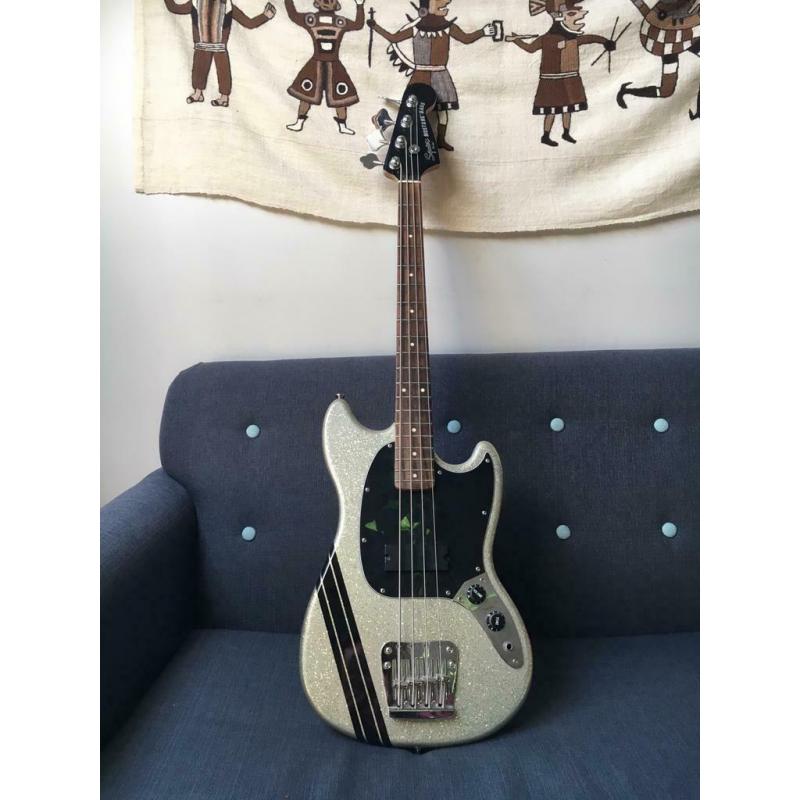 Squier Mustang Bass (Mikey Way signature)