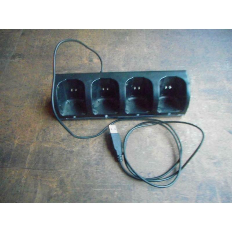 USB Quatro Charger voor Wii (zie foto's)